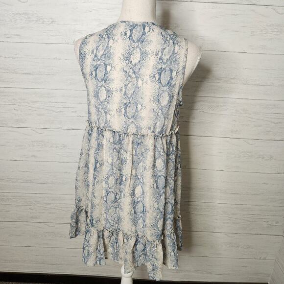 Altar'd State Size XS Blue &‎ White Snakeskin Print Dress - Picture 2 of 11